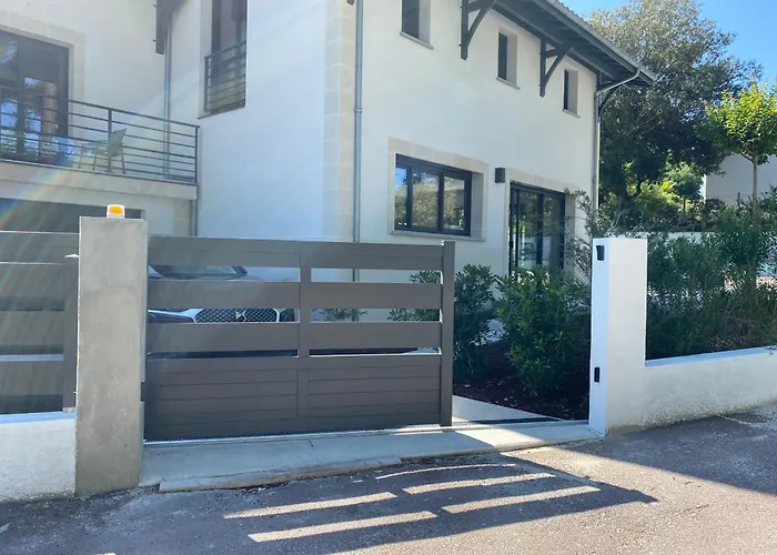 Daire Neuf T2 Avec Jardin Et Terrasses